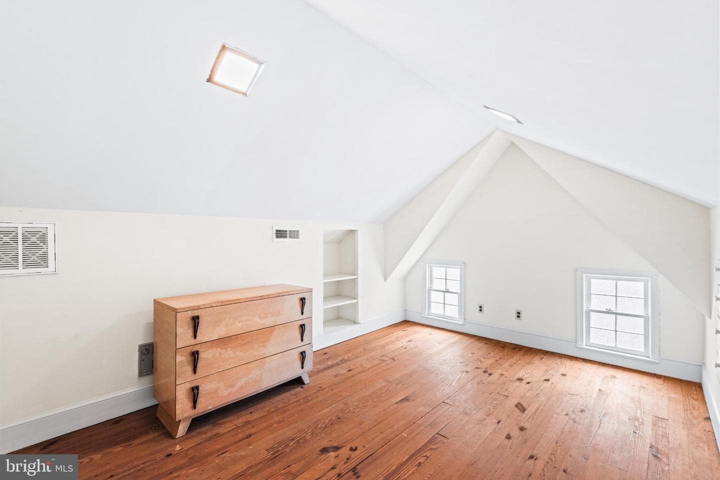 1107 Kenmore Avenue photo 35