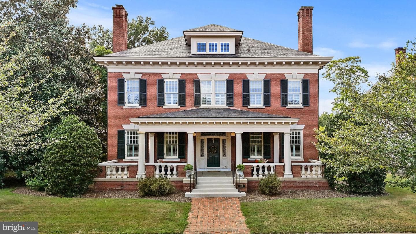 1304 Washington Avenue, Fredericksburg
