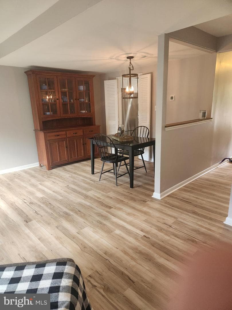 415 Greenbrier Court photo 5