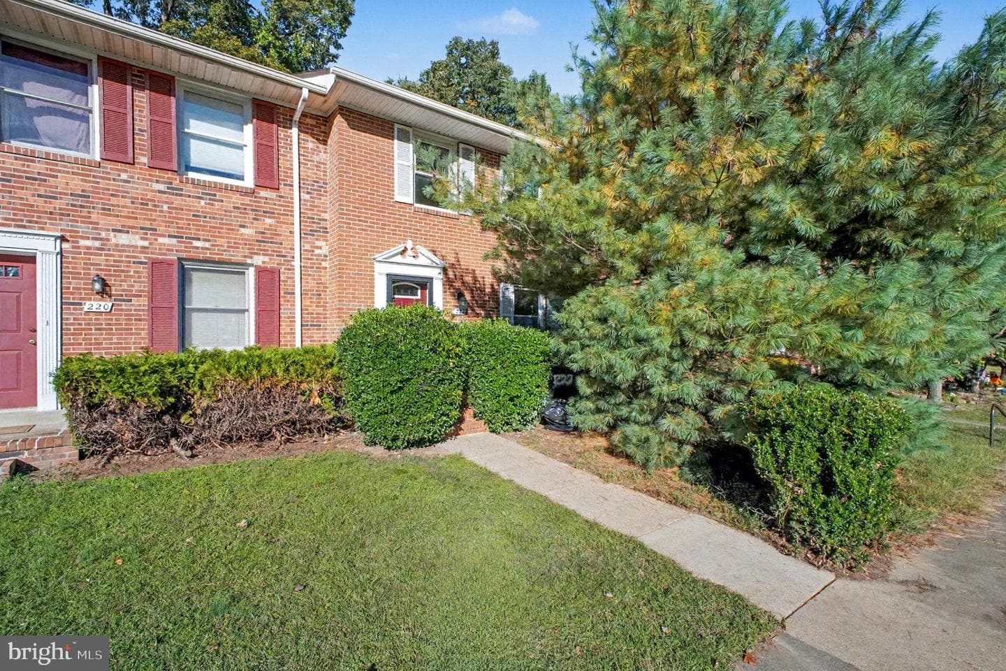 222 Farrell Lane photo 2