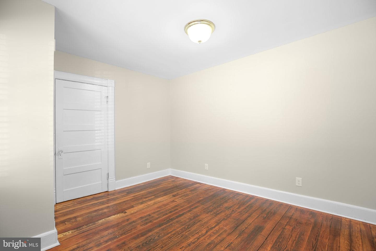 420 Dunmore Street photo 11