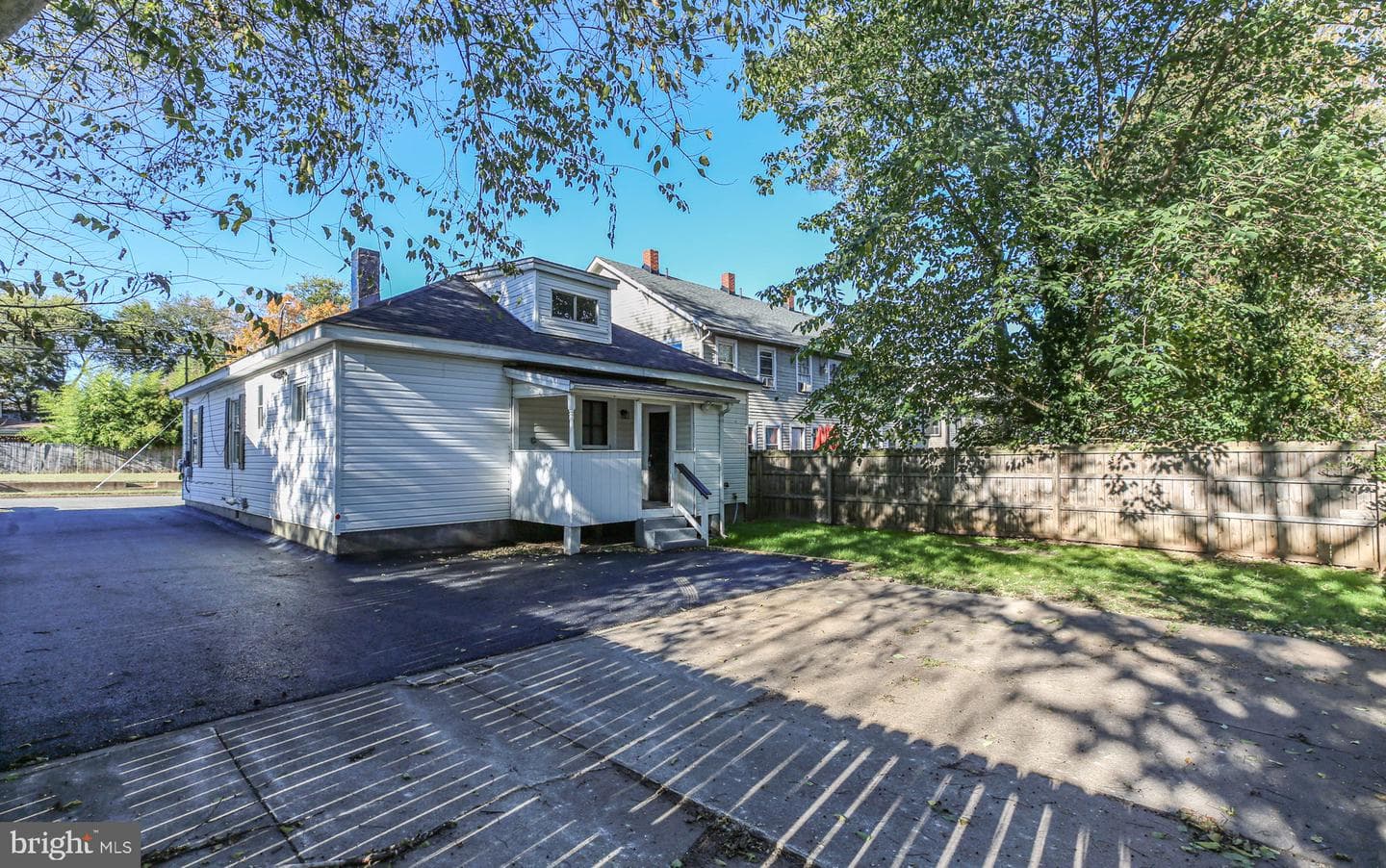 420 Dunmore Street photo 34