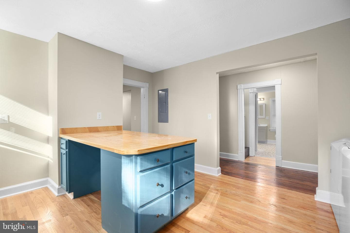 420 Dunmore Street photo 4