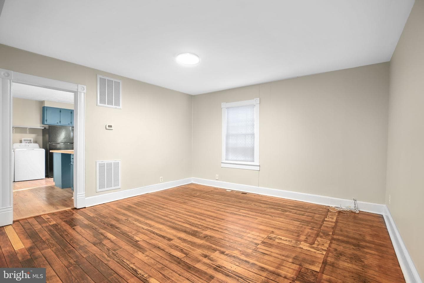 420 Dunmore Street photo 8