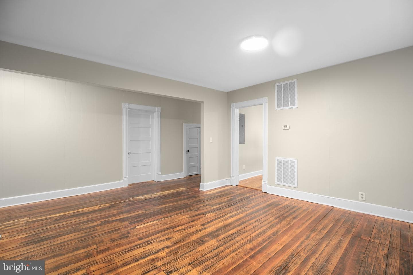 420 Dunmore Street photo 9
