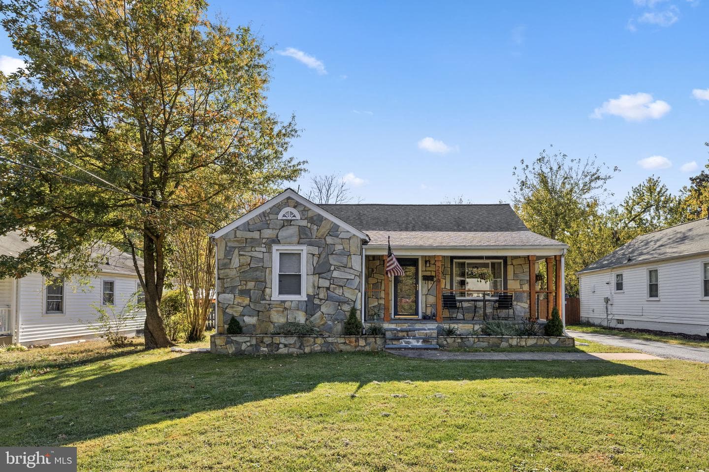226 Hillcrest Drive photo 2