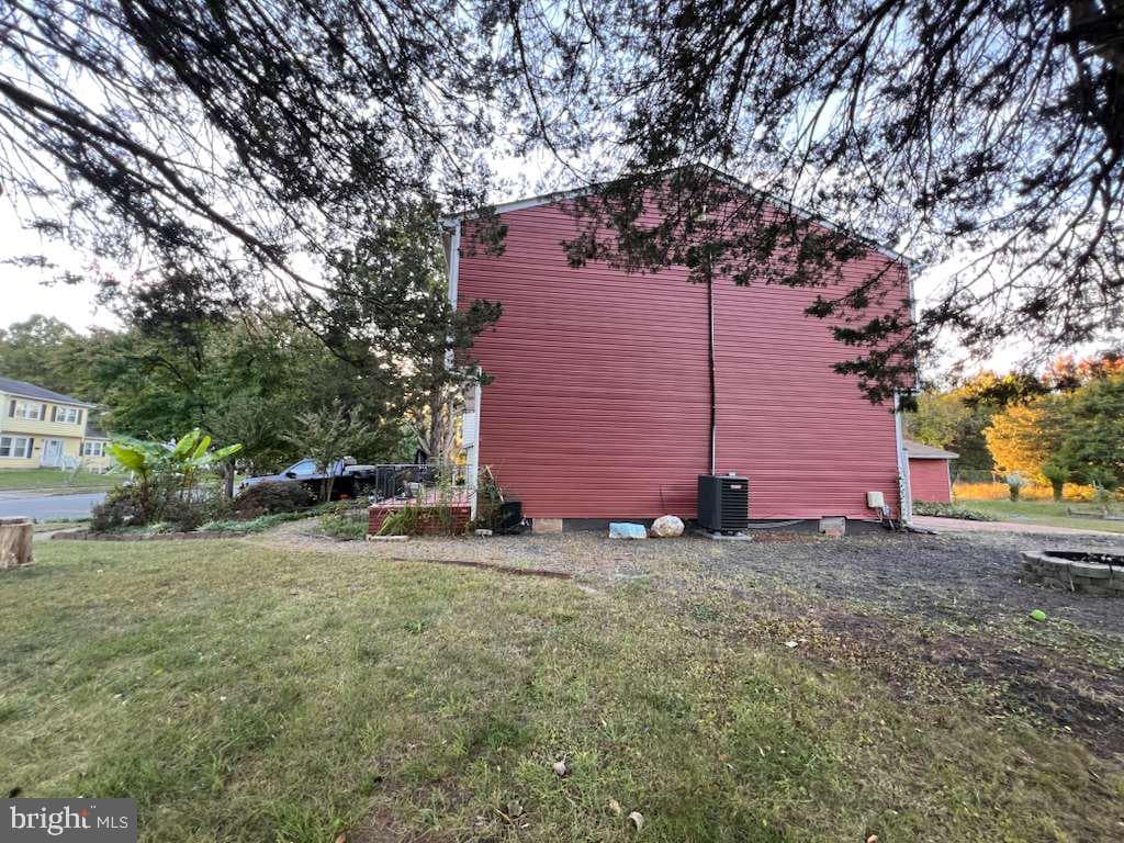 401 Canterbury Road photo 2