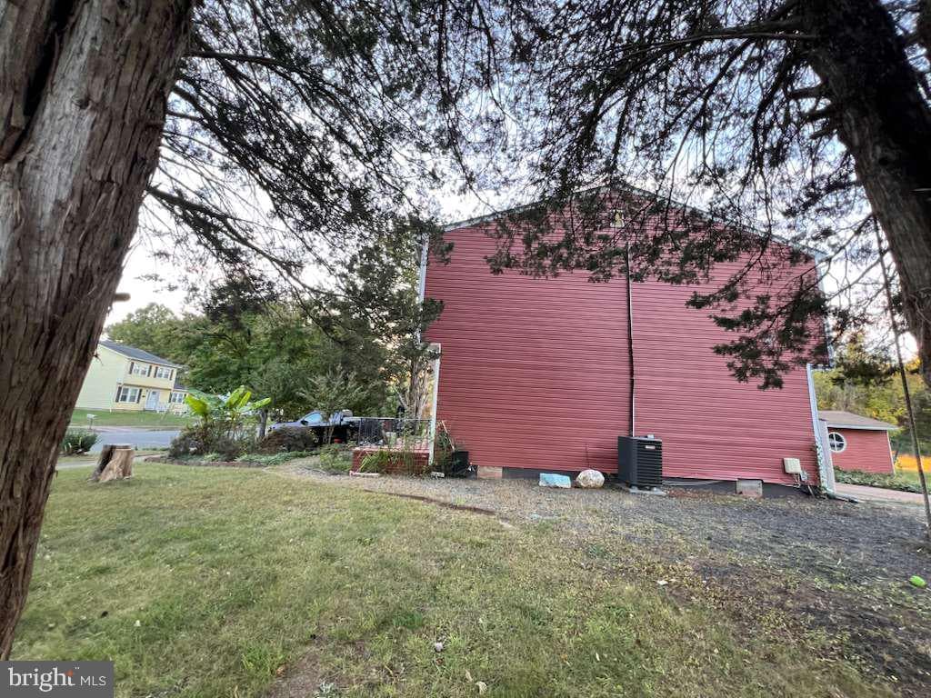 401 Canterbury Road photo 6