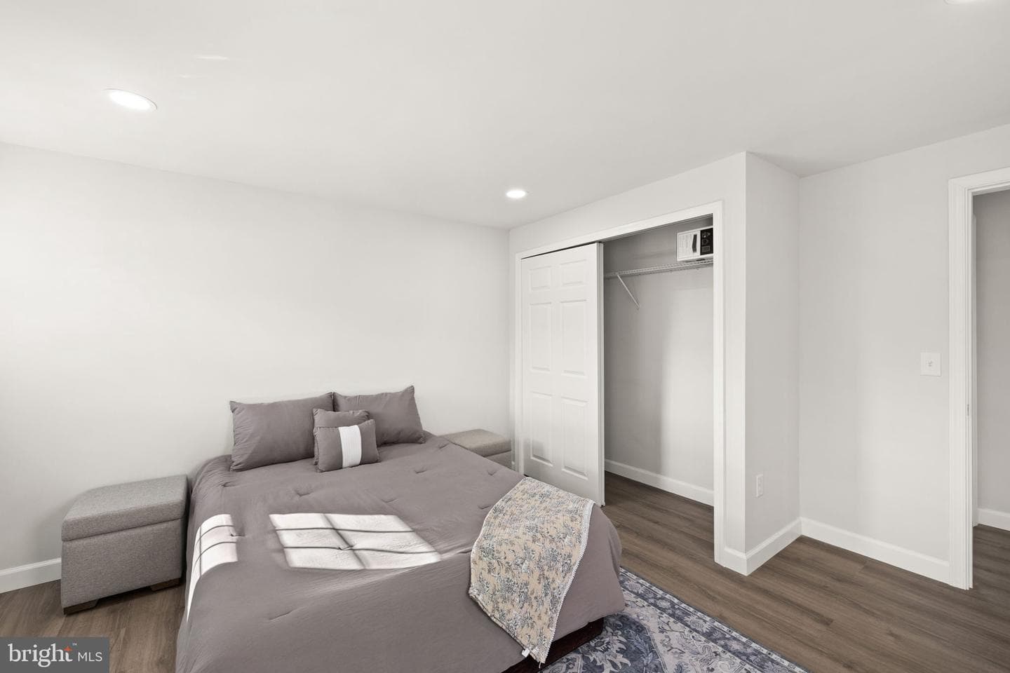 622 Stuart Street photo 24