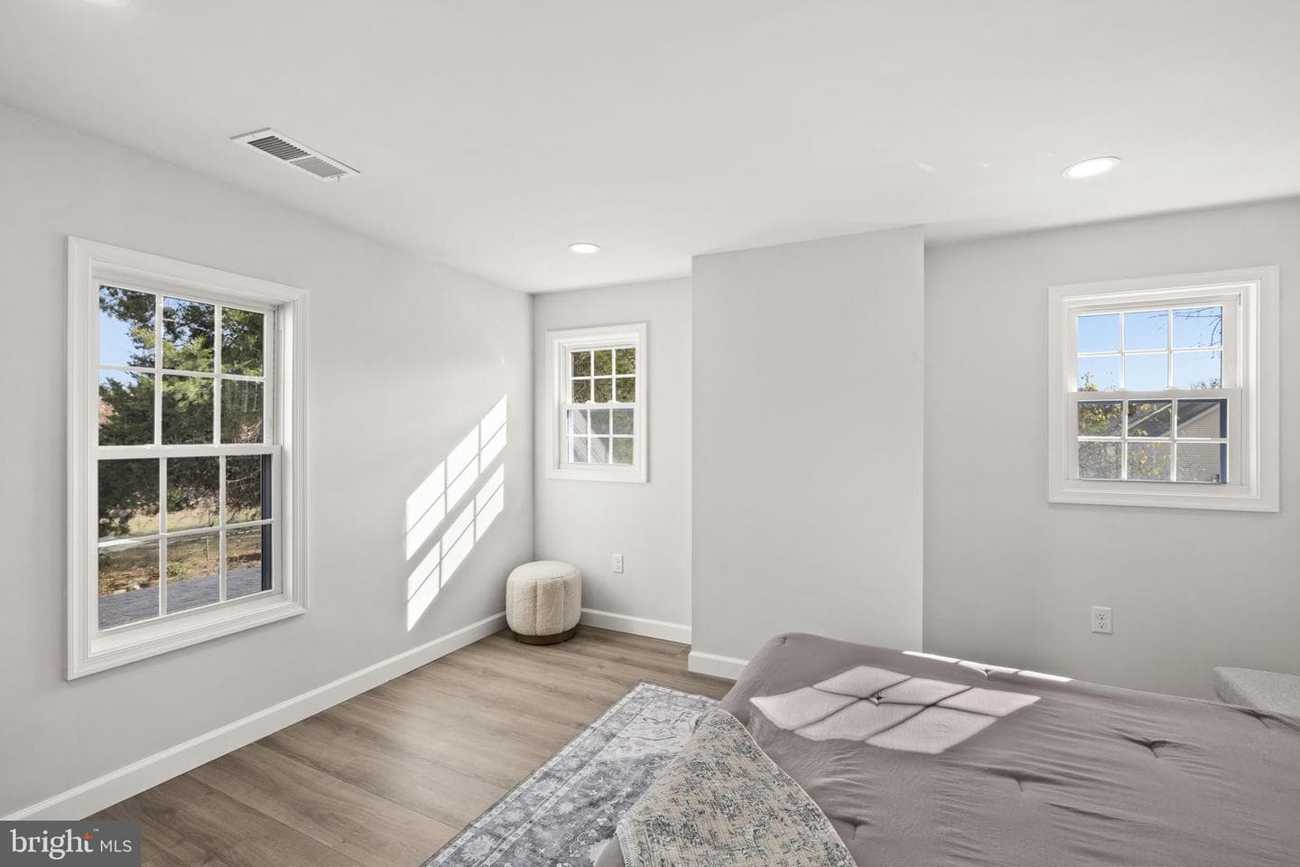 622 Stuart Street photo 25