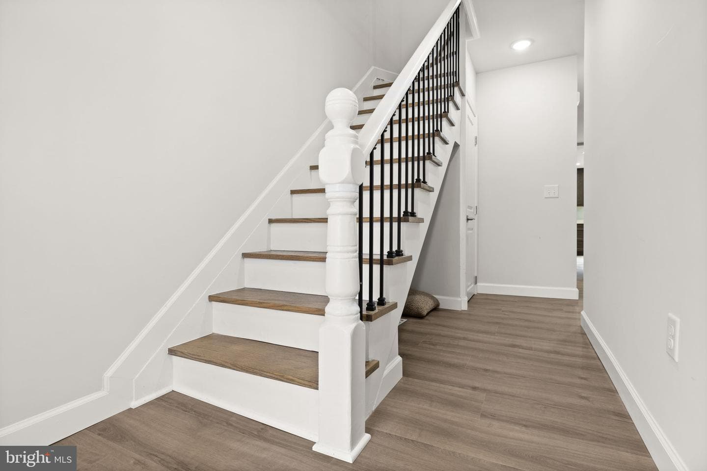 622 Stuart Street photo 7