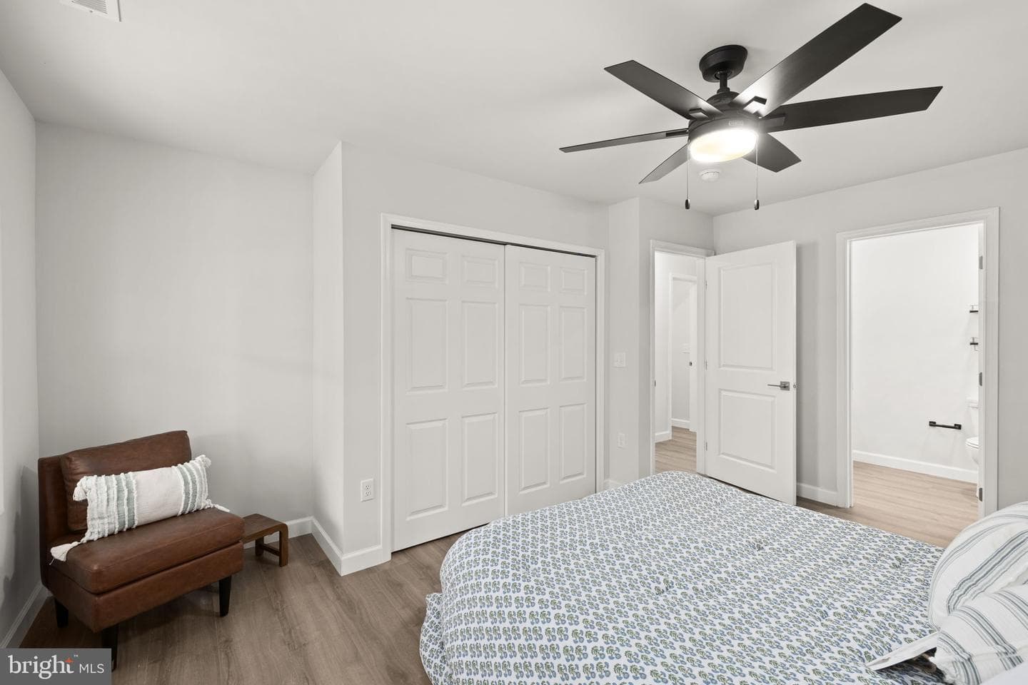 622 Stuart Street photo 8