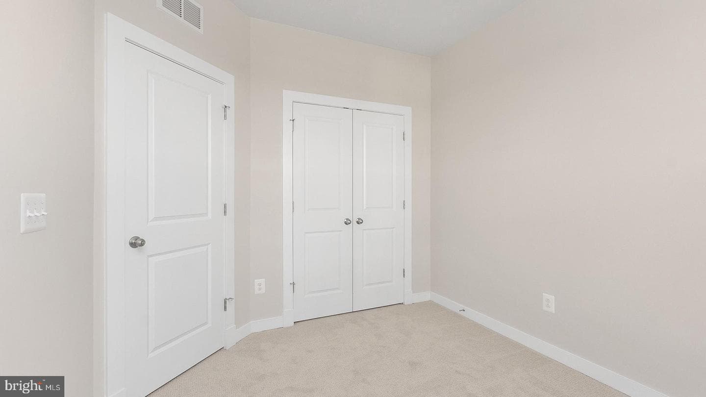 438 Germania Street photo 32