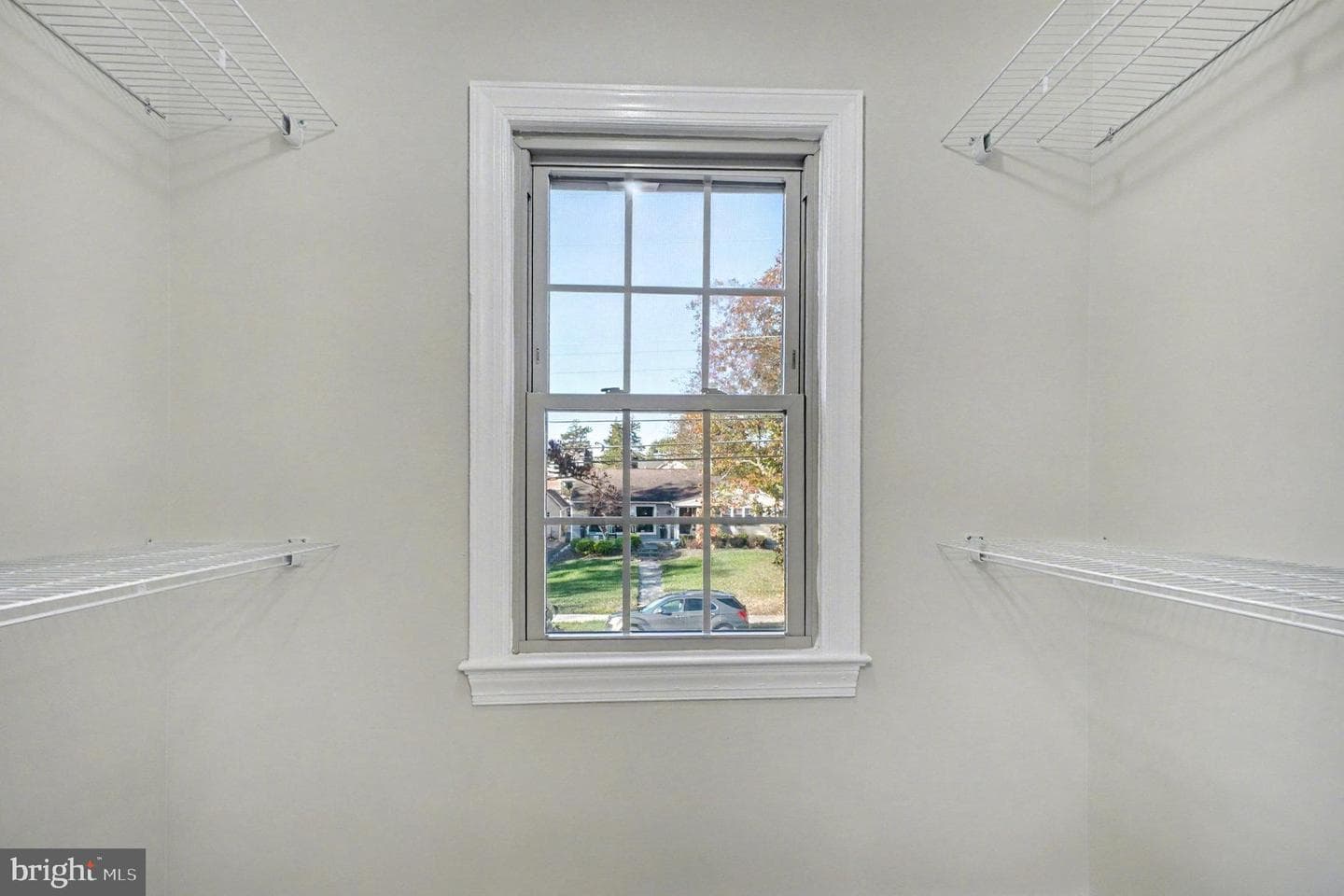 811 College Avenue photo 22