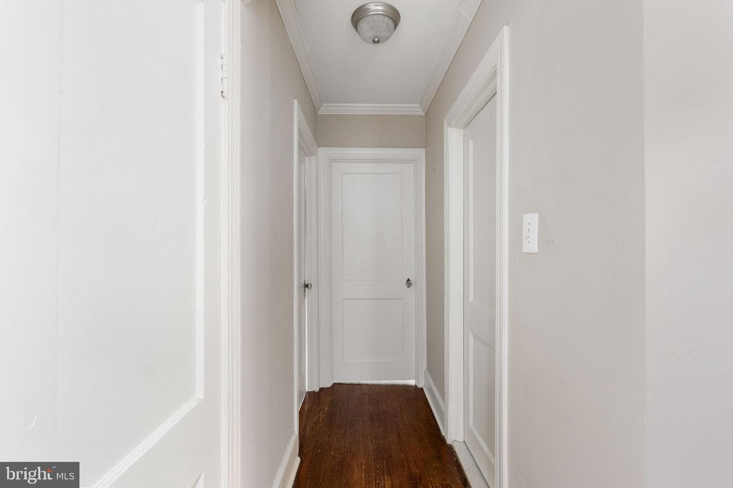 504 Hawke Street photo 22