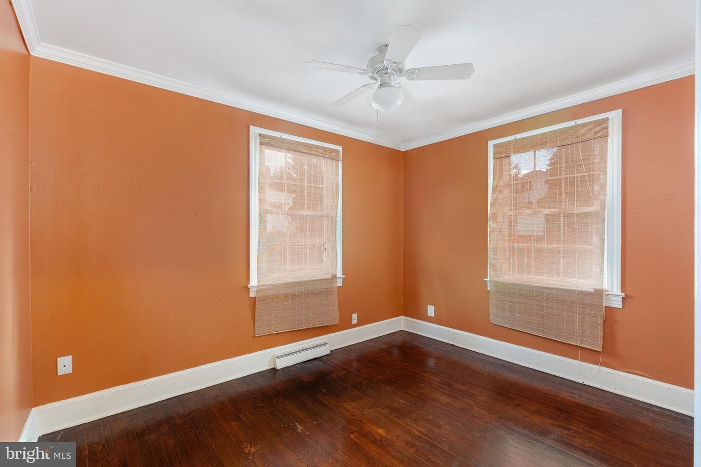 504 Hawke Street photo 29