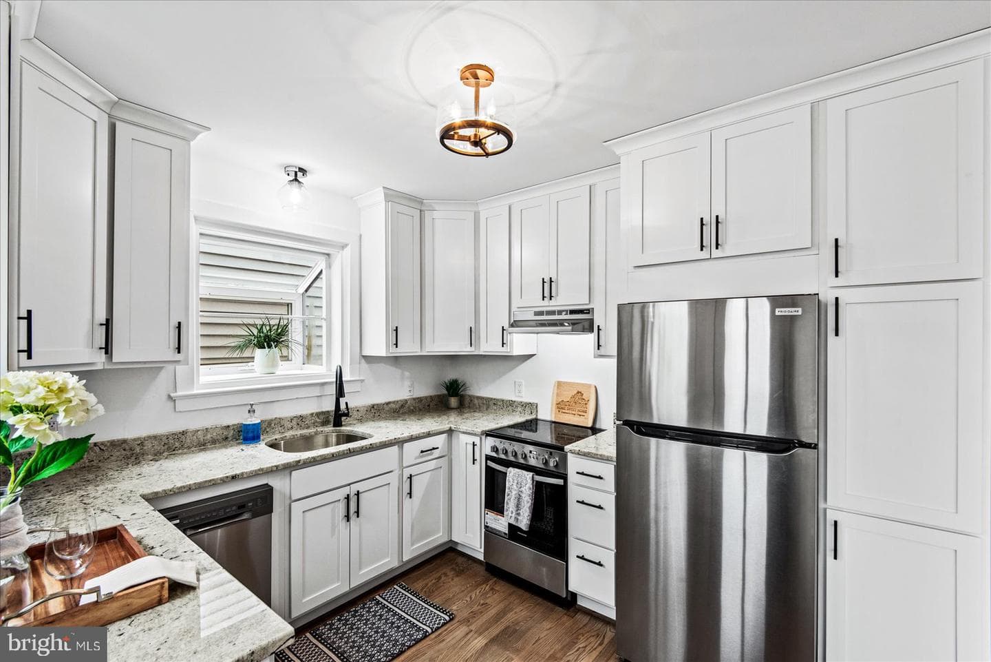 1312 Rowe Street photo 15