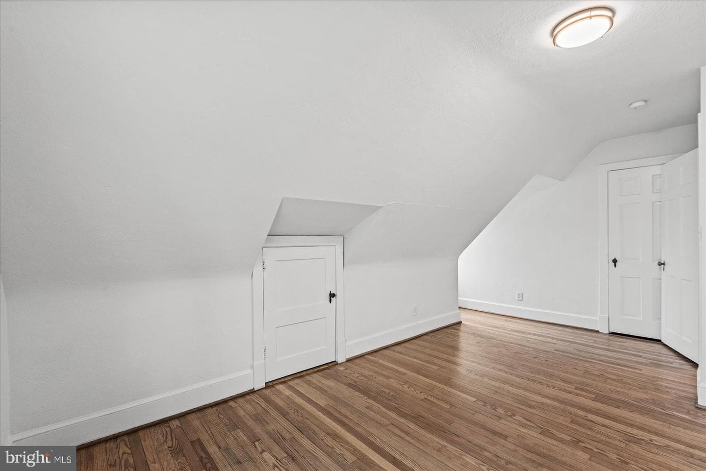 1312 Rowe Street photo 30