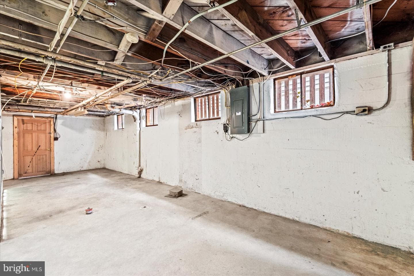 1312 Rowe Street photo 36