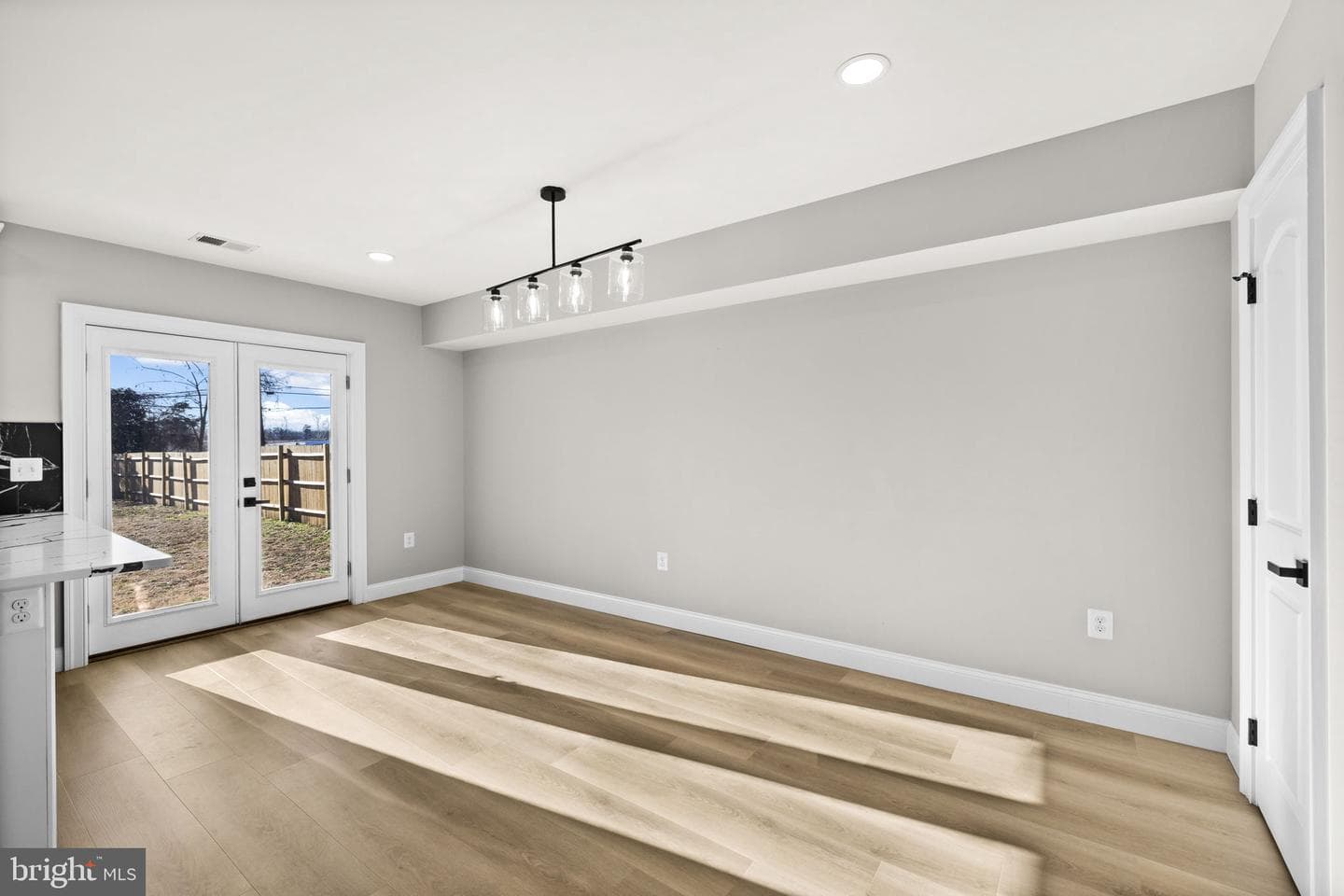 1008 Lafayette Boulevard photo 31