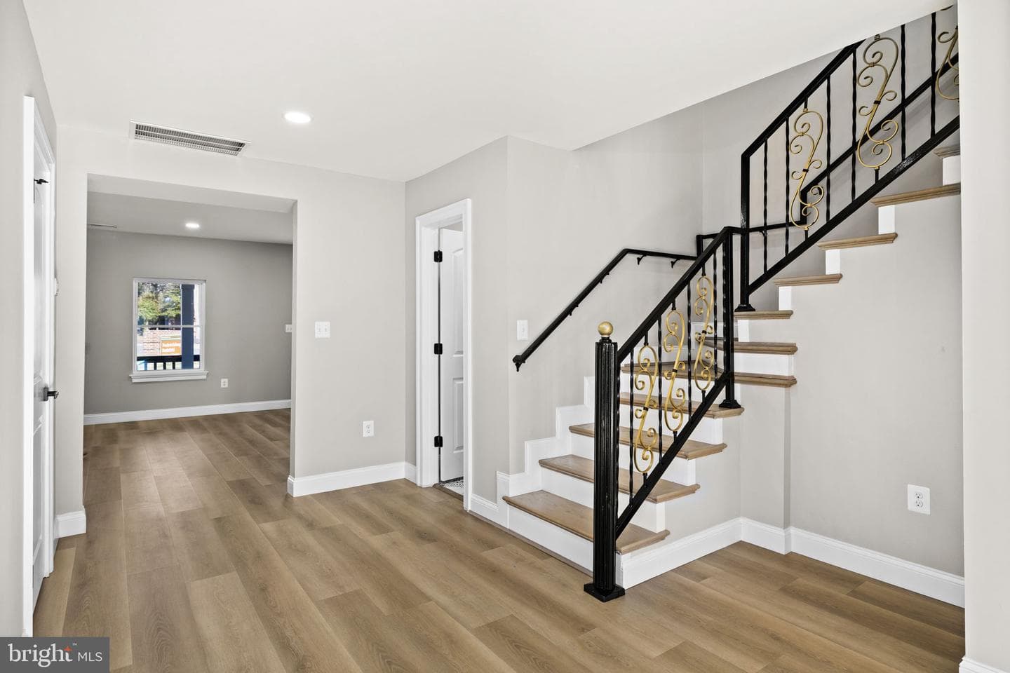 1008 Lafayette Boulevard photo 34