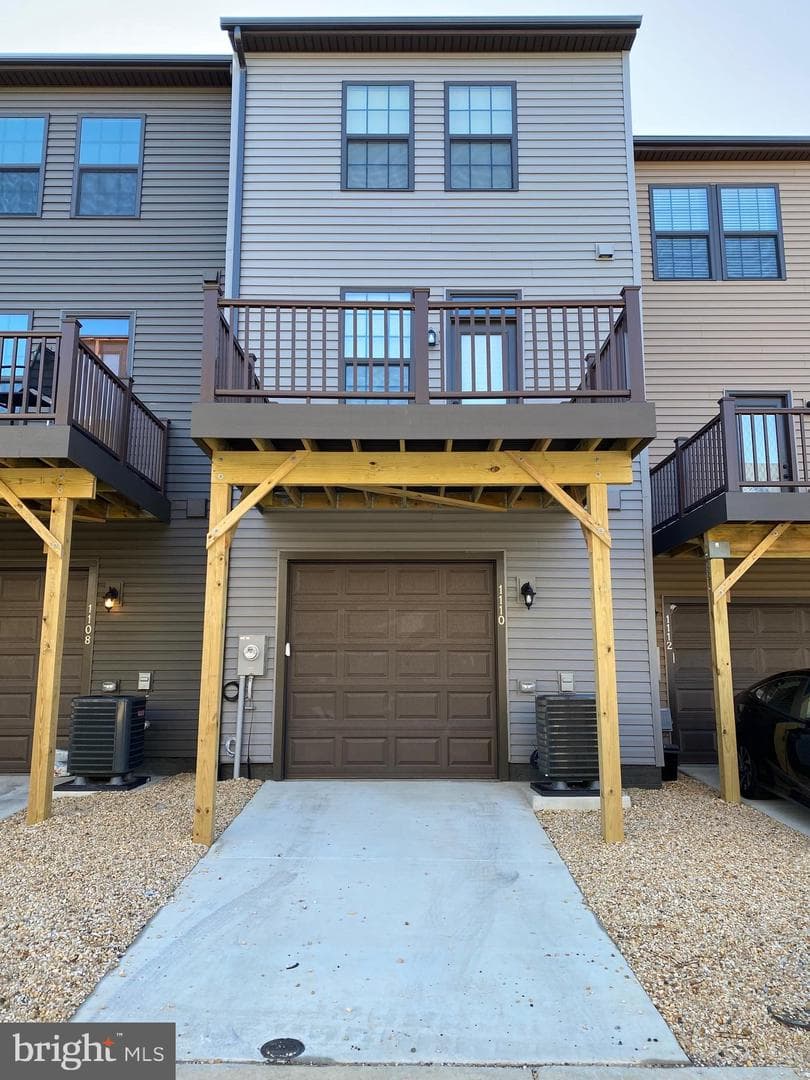 1110 Spur Lane photo 25