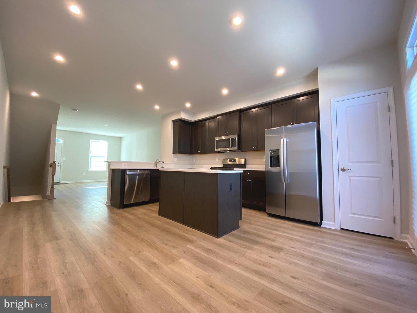 1110 Spur Lane photo 5