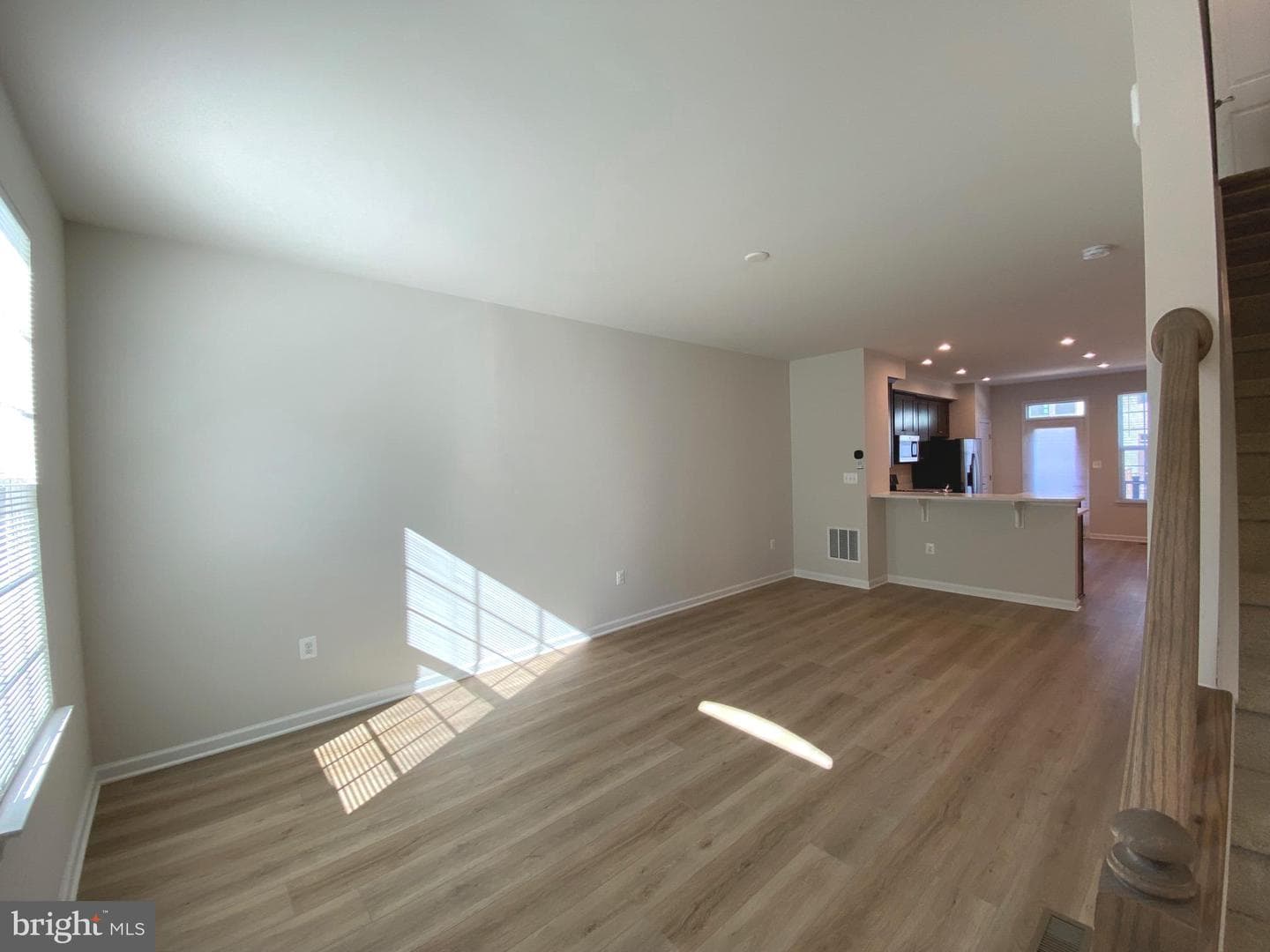 1110 Spur Lane photo 6