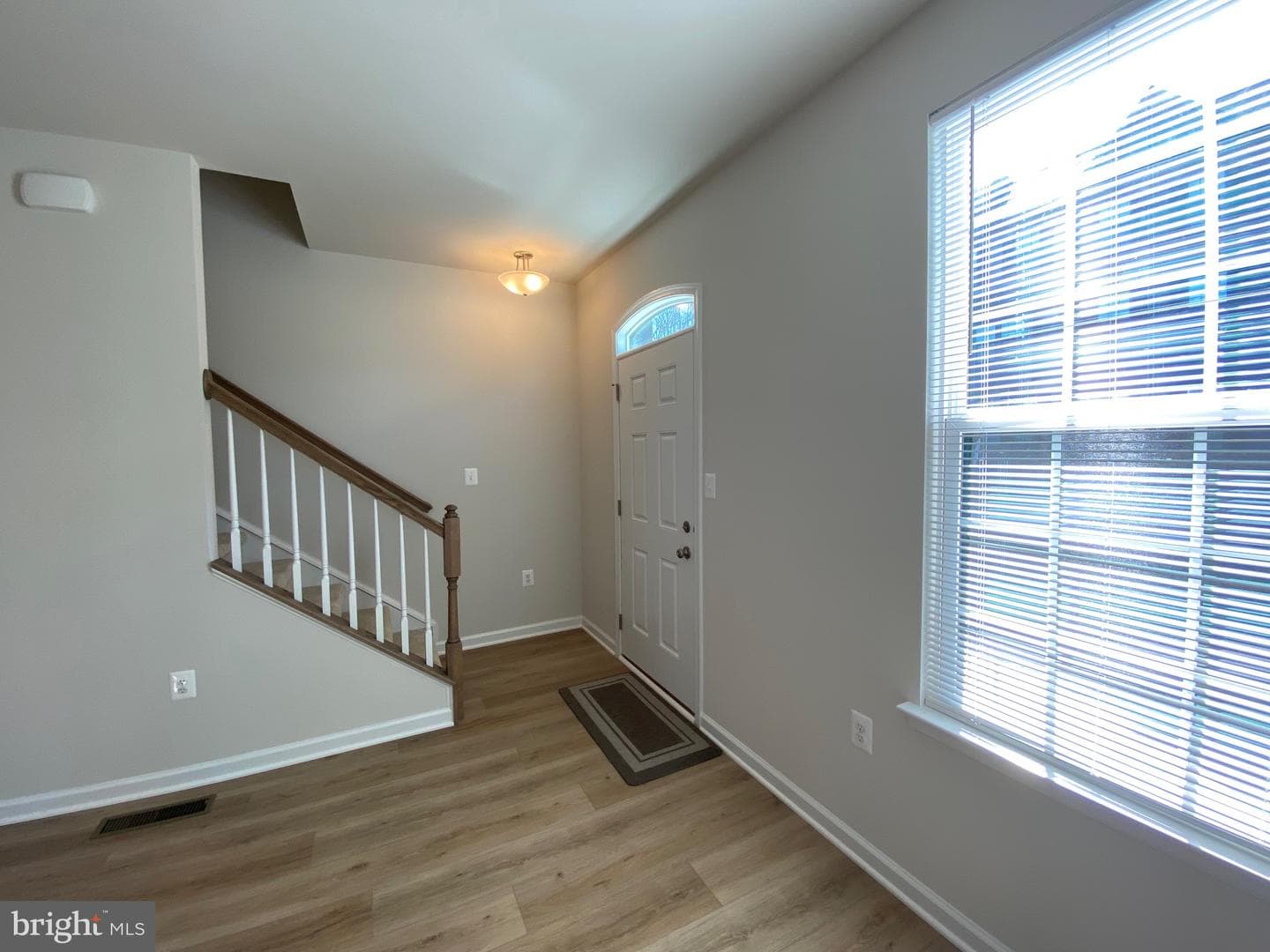 1110 Spur Lane photo 8