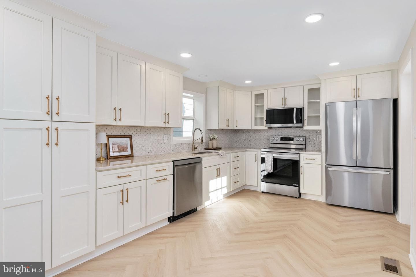 1315 Charles Street photo 11