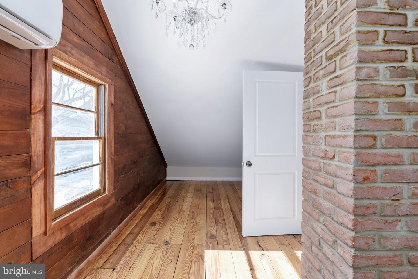 1315 Charles Street photo 42