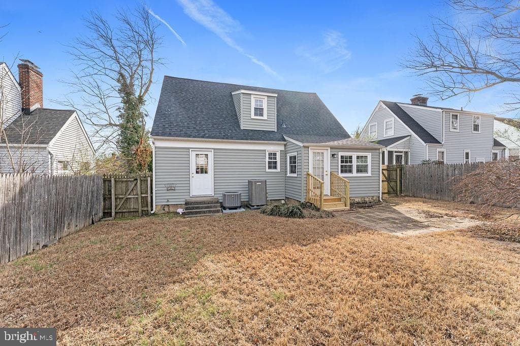 1313 Parcell Street photo 25