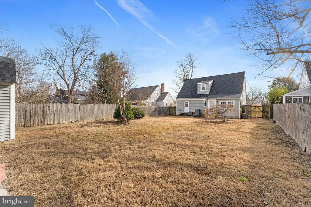 1313 Parcell Street photo 26