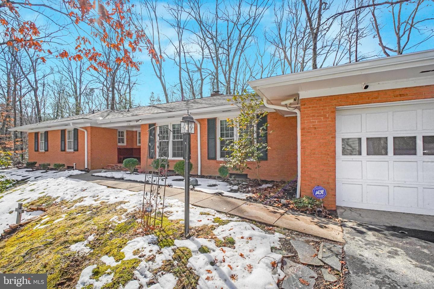 114 Braehead Drive photo 40