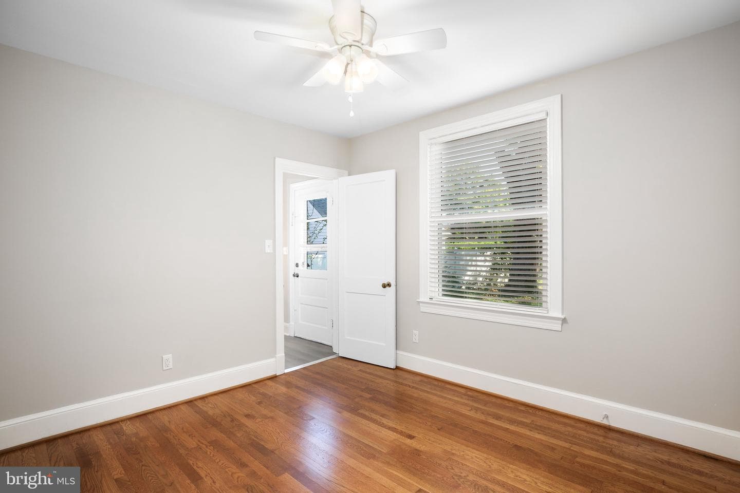 1213 Stafford Avenue photo 16