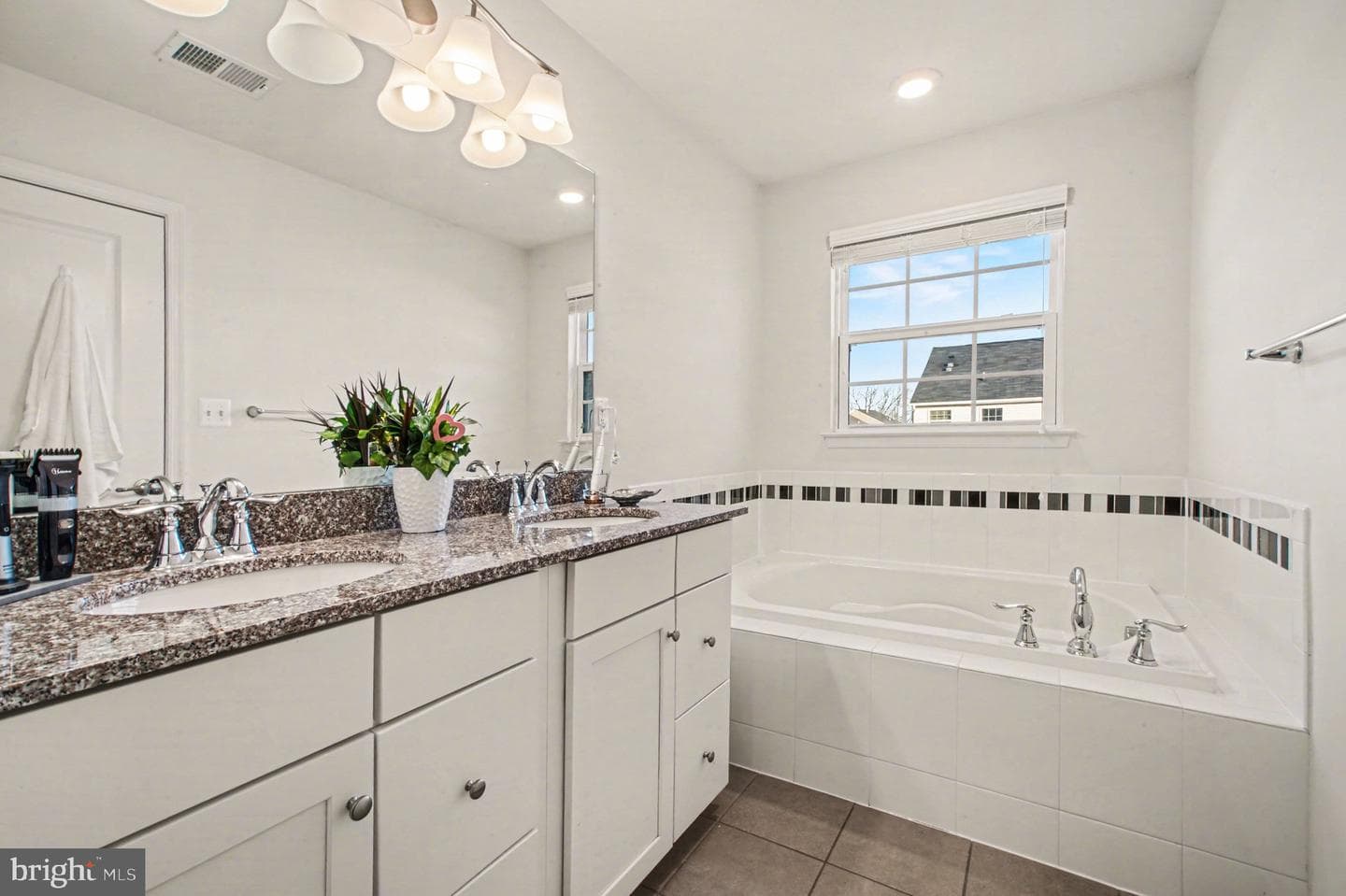 2102 Hays Street photo 16