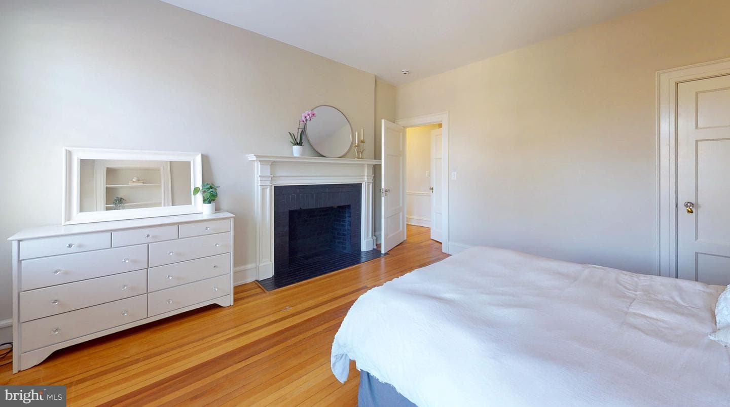 1111 Prince Edward Street photo 55
