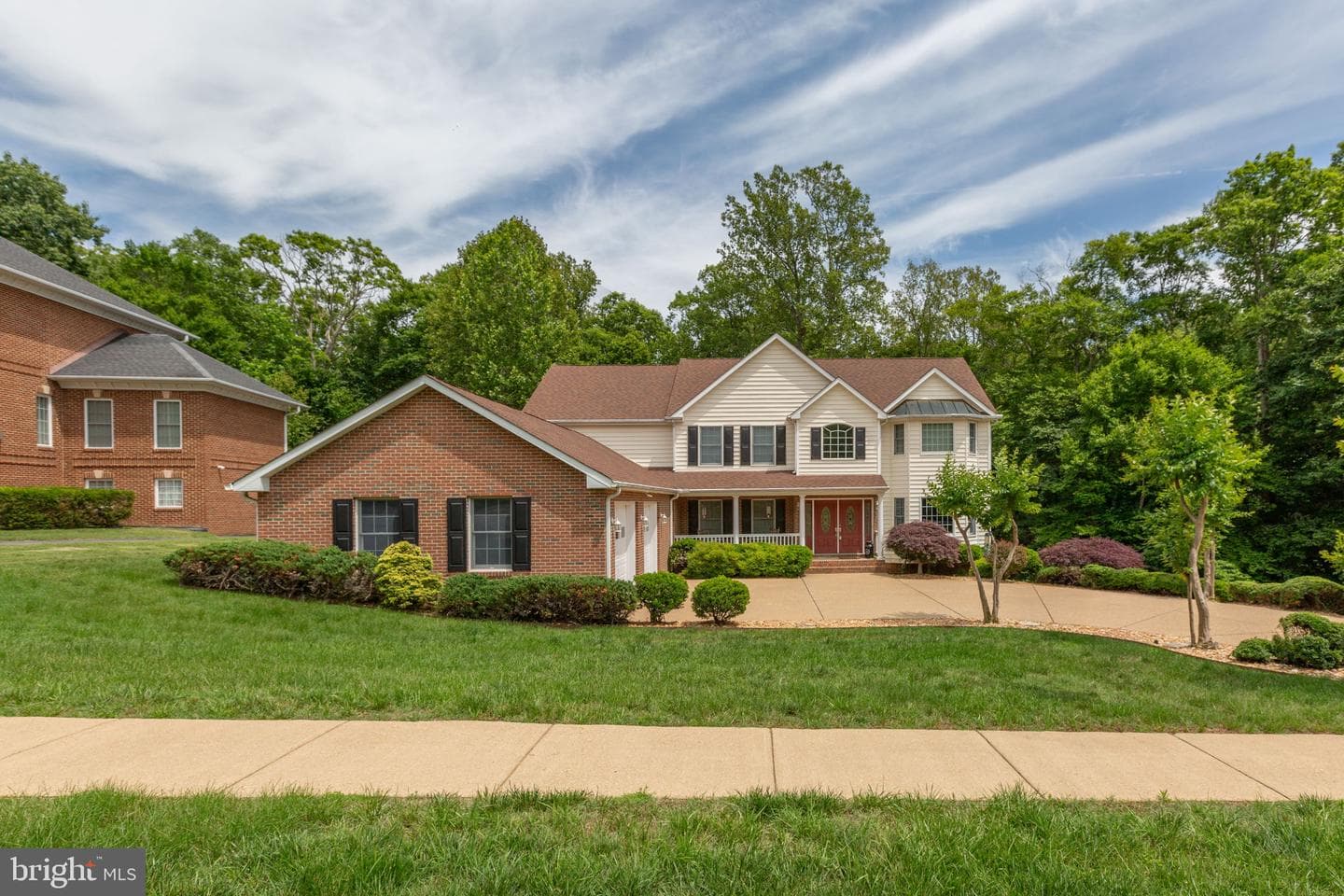 1001 Featherston Court photo 4