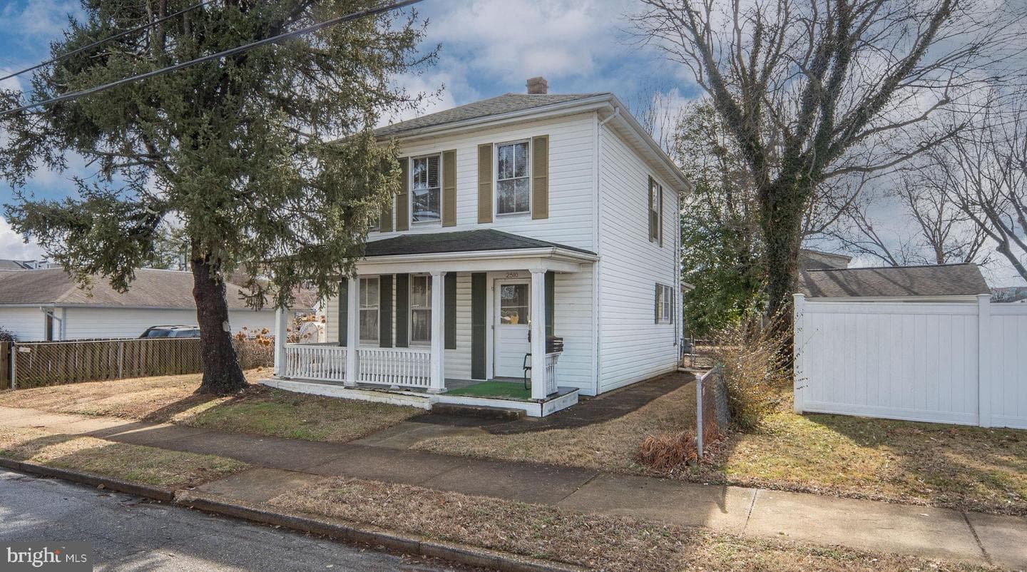 2510 Charles Street photo 10