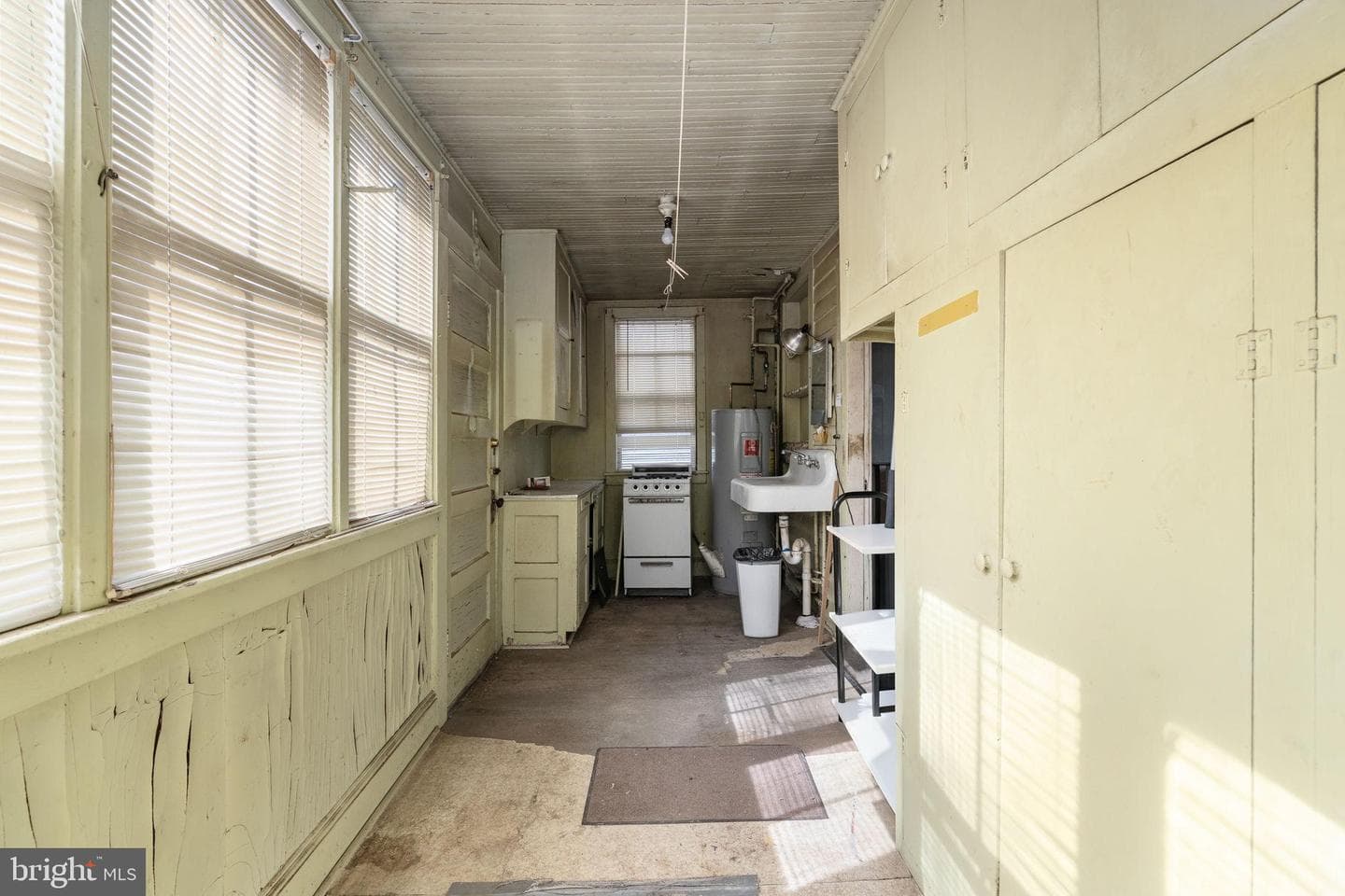 2510 Charles Street photo 32