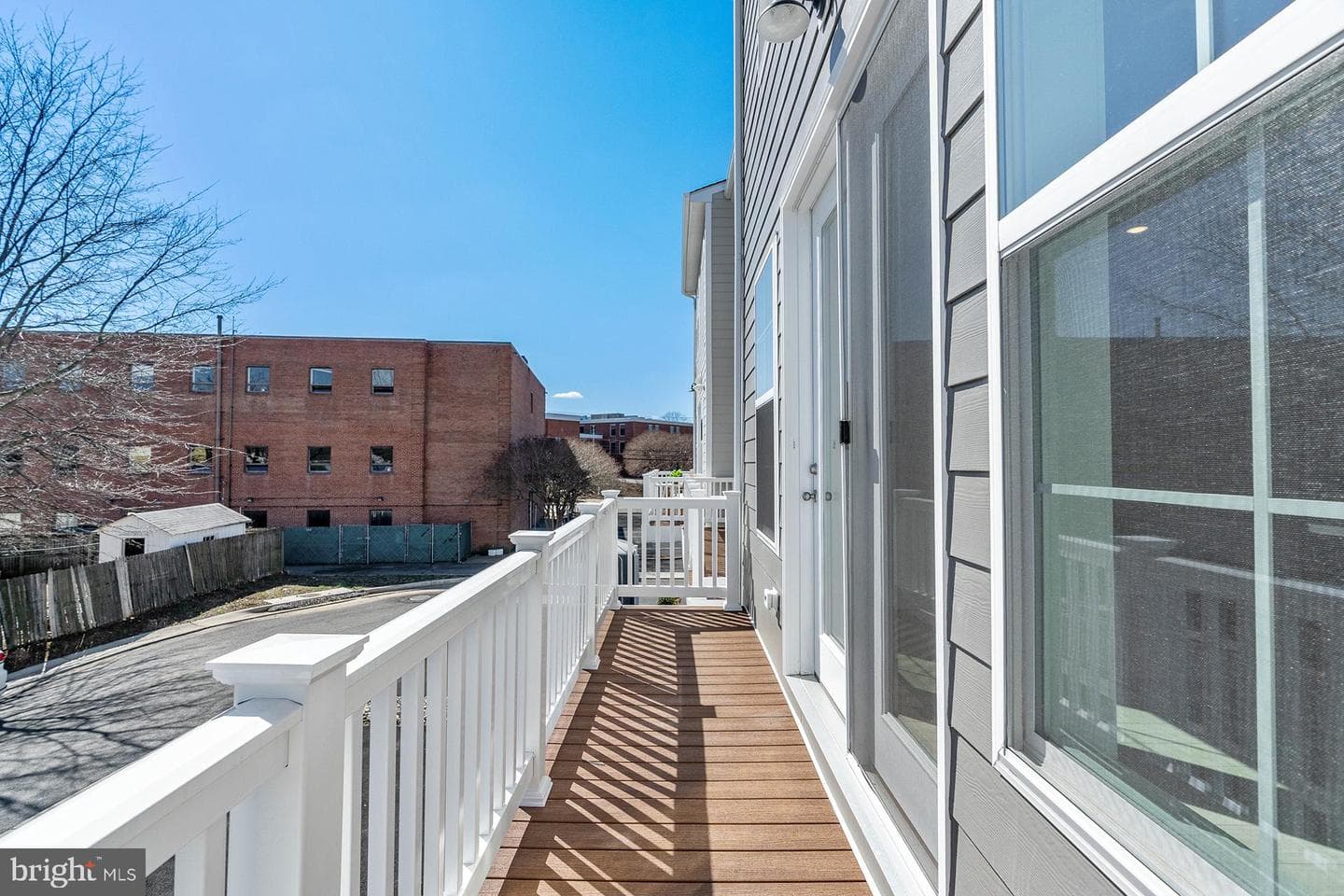 440 Germania Street photo 31