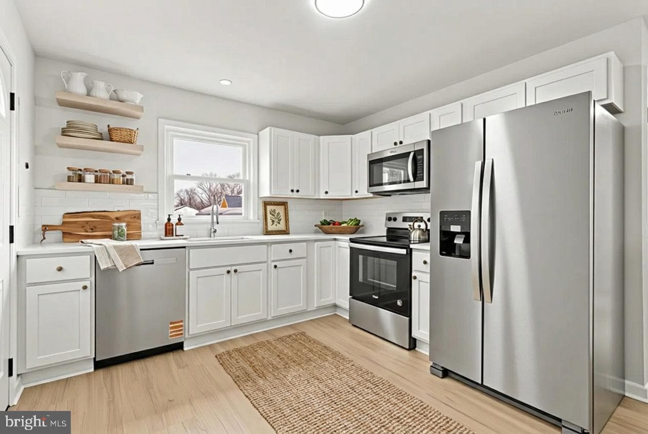 423 Mckinney Street photo 2