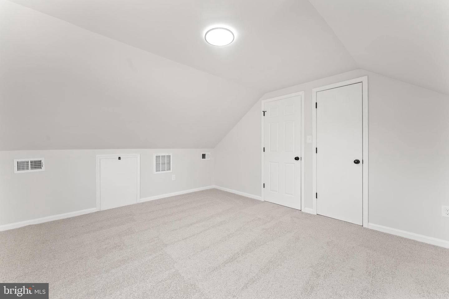 423 Mckinney Street photo 25