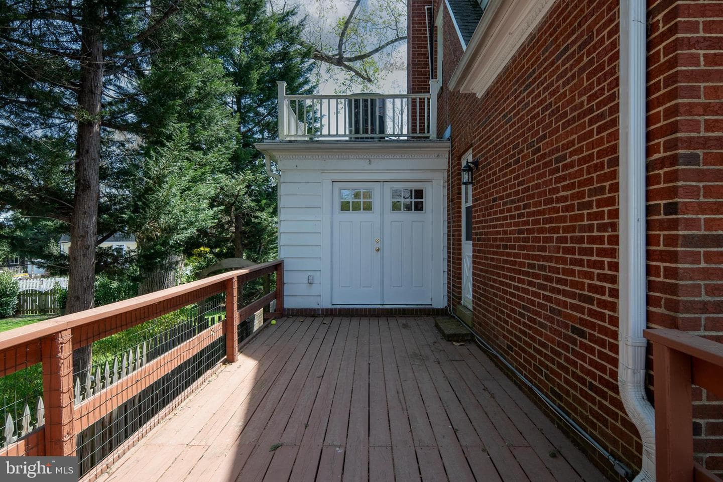 909 Mortimer Avenue photo 56