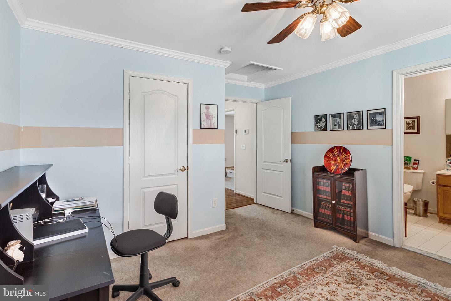 1004 Oakwood Court photo 33