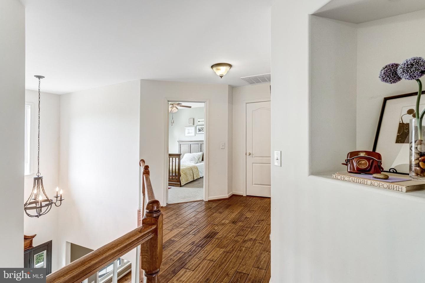 1004 Oakwood Court photo 36