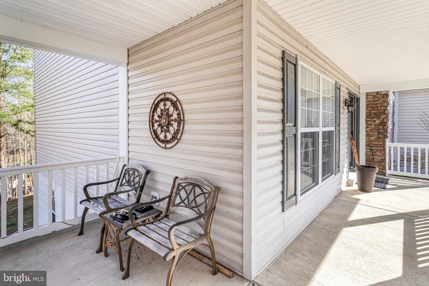 1004 Oakwood Court photo 5