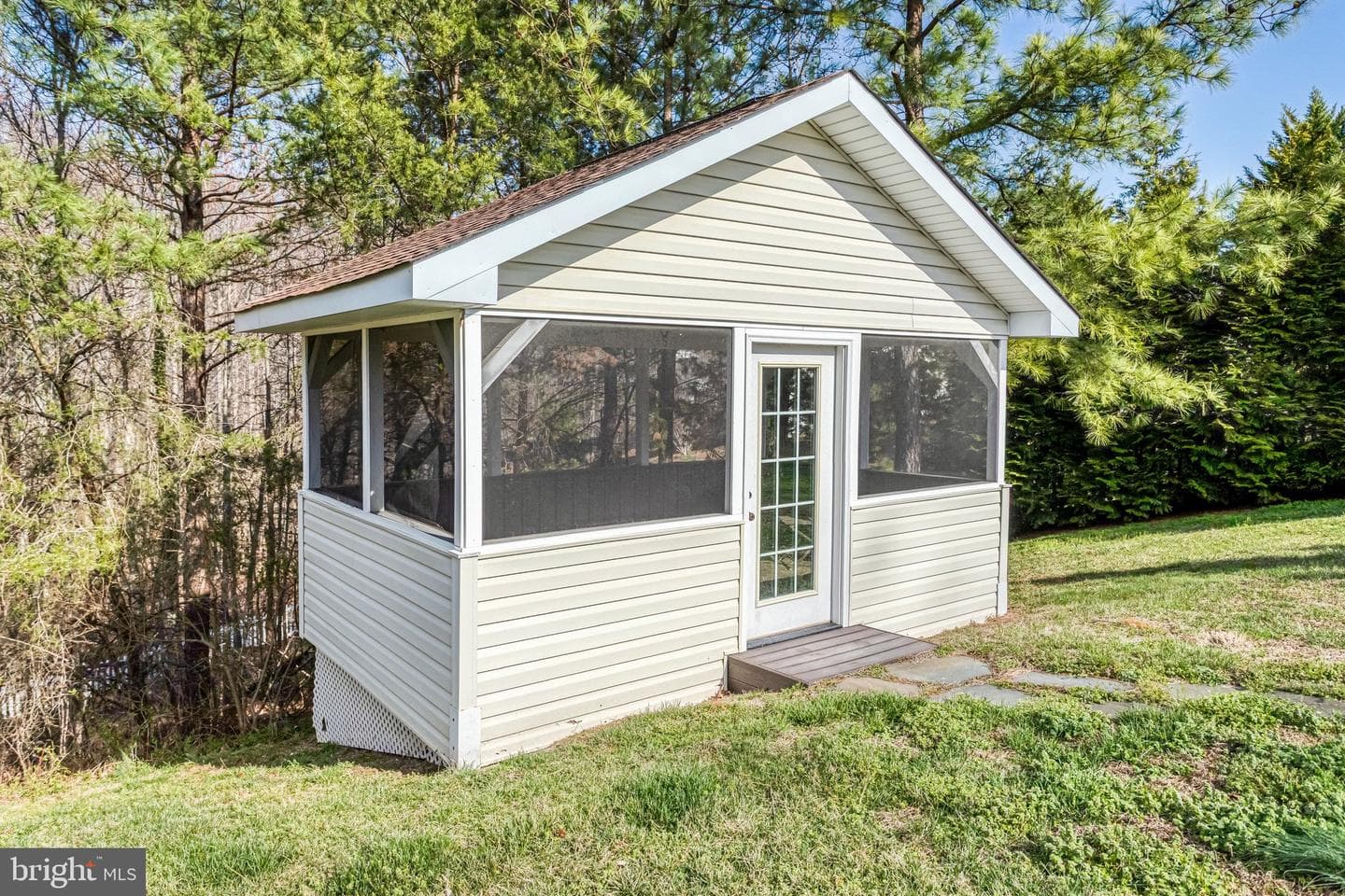 1004 Oakwood Court photo 58