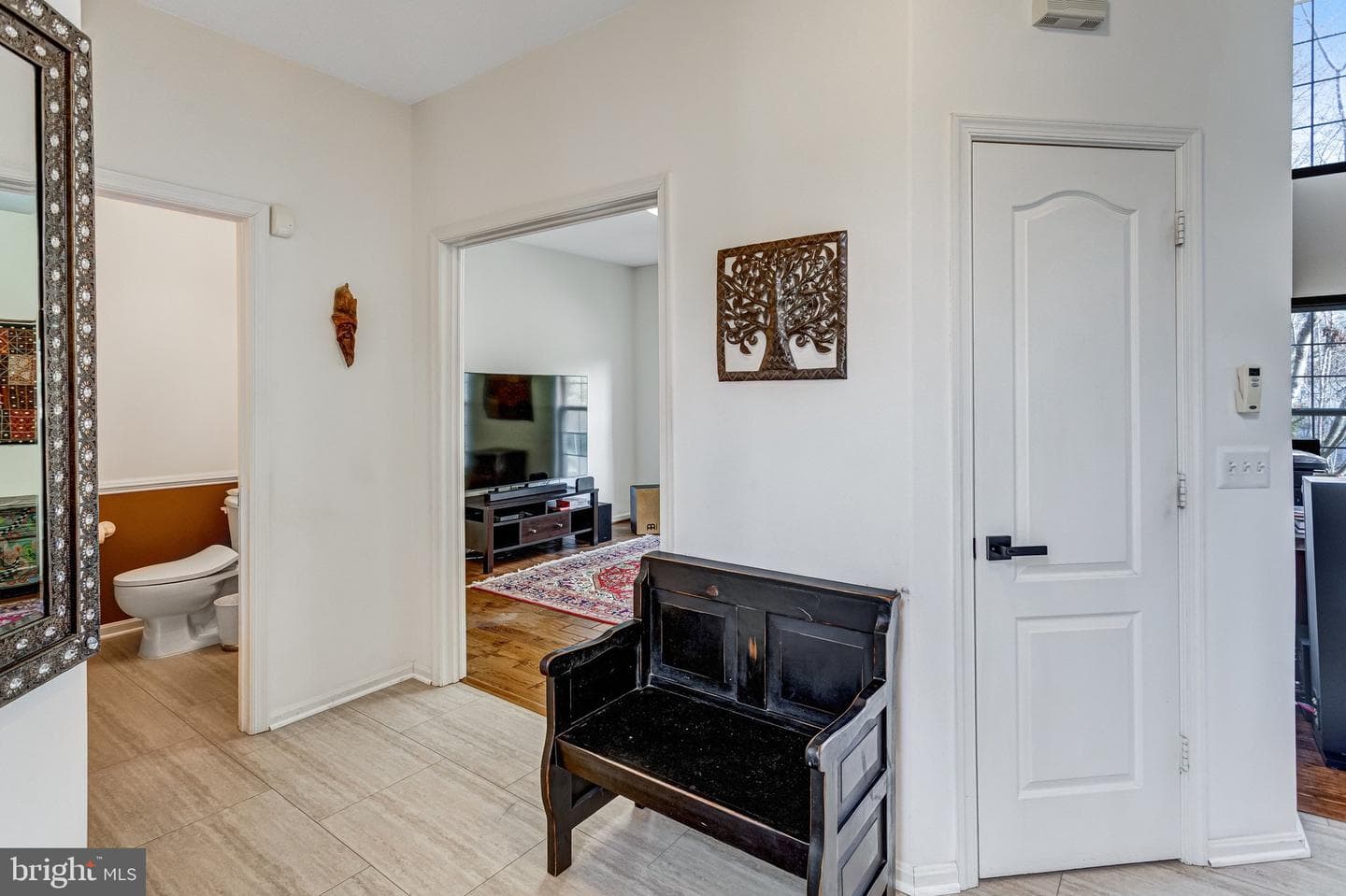 1004 Oakwood Court photo 9