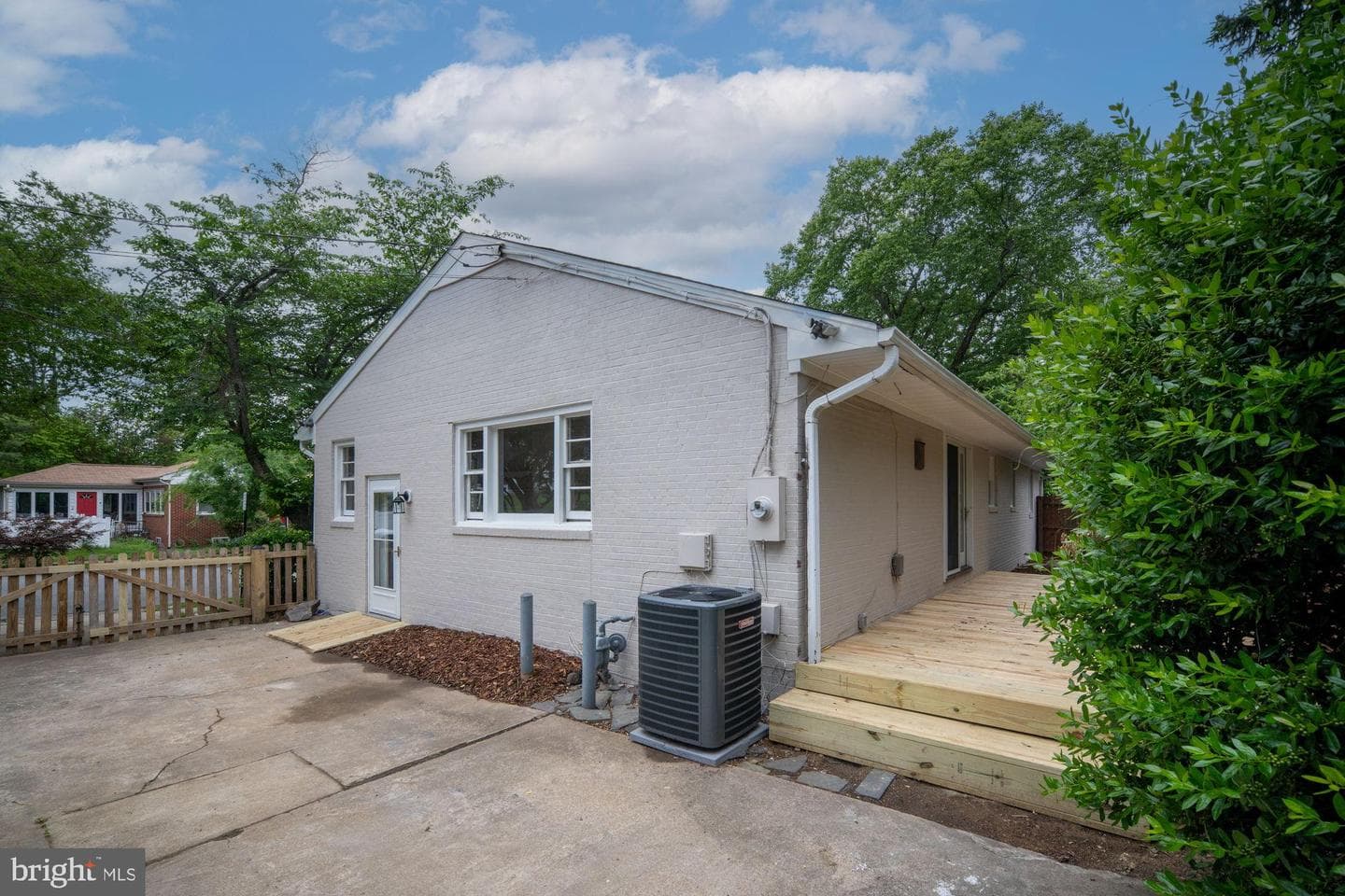 1321 Dandridge Street photo 42